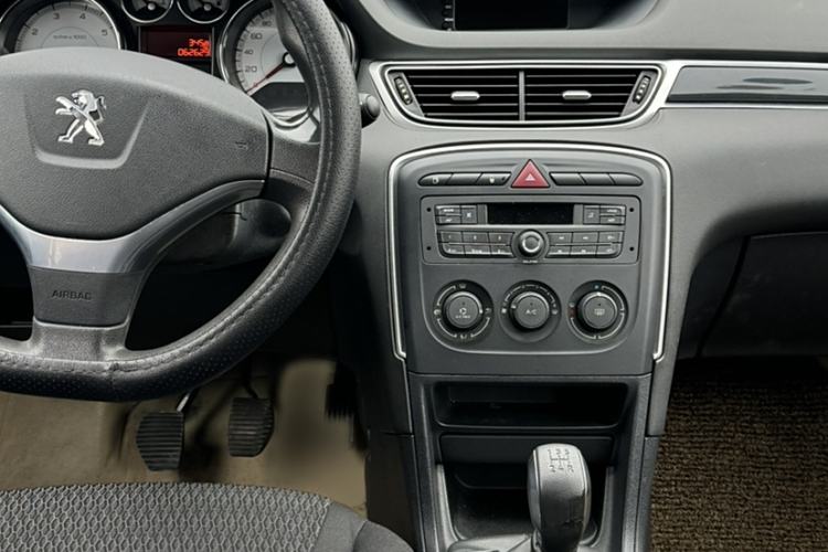 Used Peugeot 308 2014 Enjoy Edition Classic 1.6L Manual YouShang Model