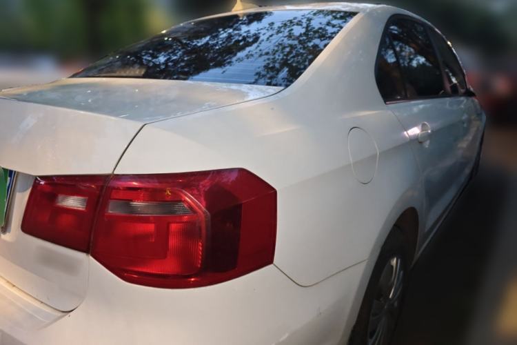 Used Volkswagen Jetta 2015 Zhuihui Edition 1.4L Manual Fashion Model Rear Right 45 Deg