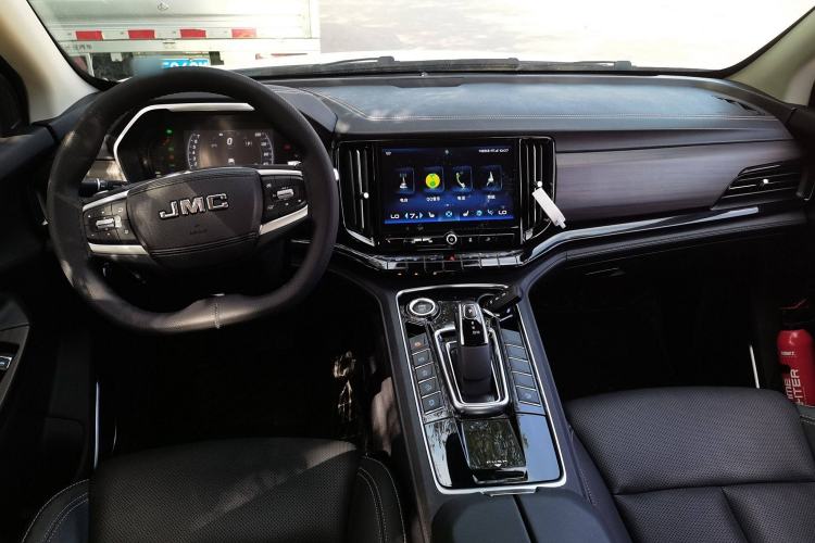 Used JMC Yuhu 9 2019 2.0T Automatic Gasoline Two-Wheel Drive Luxury Edition
