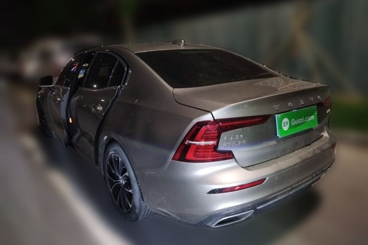 Used Volvo S60 2022 B4 Zhiyi Luxury Edition Rear Left 45 Deg