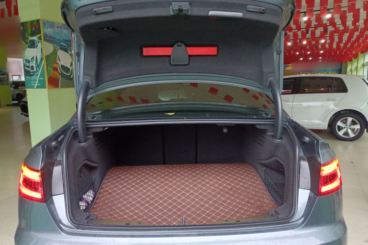 Used Audi A4L 2019 40 TFSI Fashion Version China V