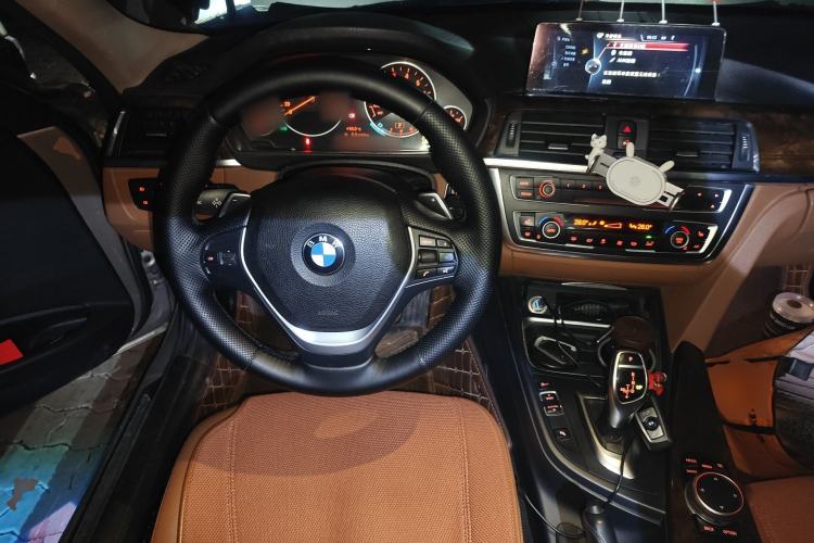 Used BMW 3 Series 2015 320Li Luxury Design Package Premium Edition Steering Wheel