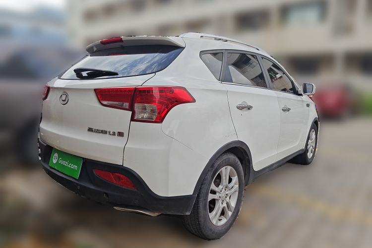 Used Huatai Santa Fe 2016 1.5T Gasoline Automatic Two-Wheel Drive i3 Model with Smart Features
