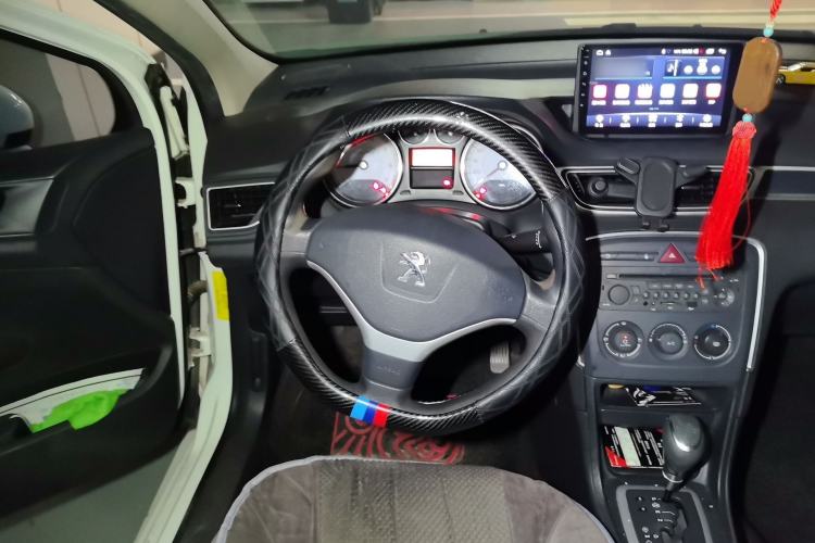 Used Peugeot 308 2013 1.6L Automatic YouShang Model Steering Wheel