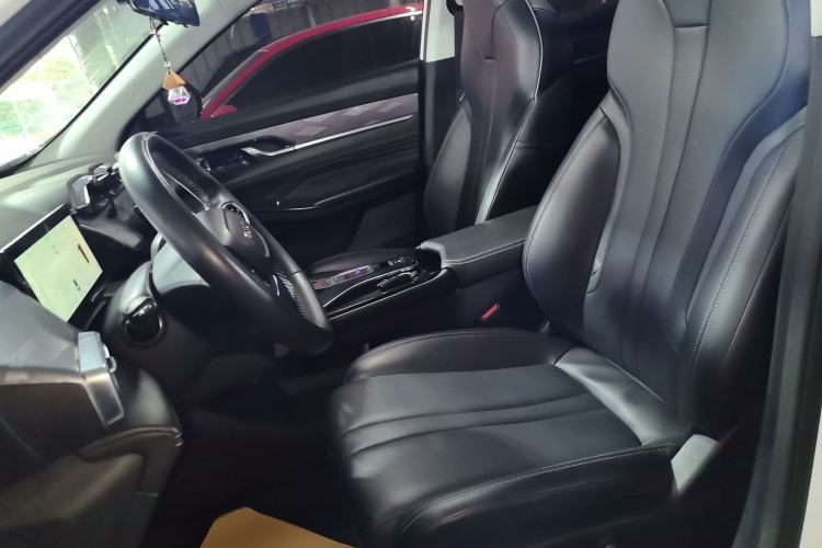 Used Dongfeng Aeolus Mage 2023 DH-i 1.5T Luxury Edition
