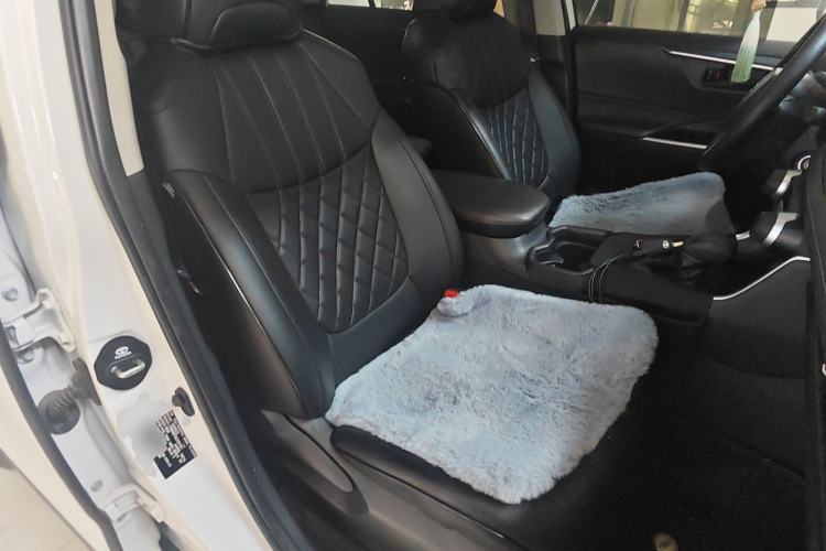 Used Toyota RAV4 2024 2.0L CVT Two-Wheel Drive Urban Edition