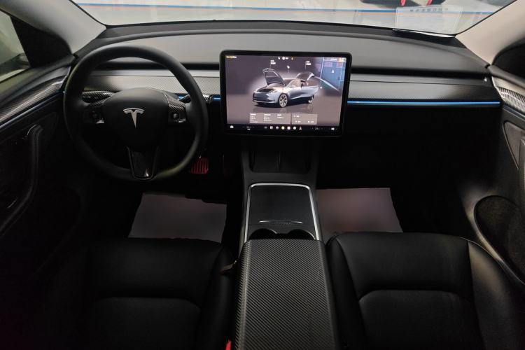 Used Tesla Model Y 2024 Rear-Wheel-Drive Version Center Console