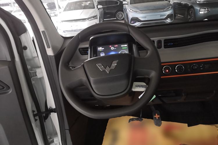 Used Wuling Hongguang MINIEV 2022 Zizai Version Lithium Iron Phosphate Steering Wheel