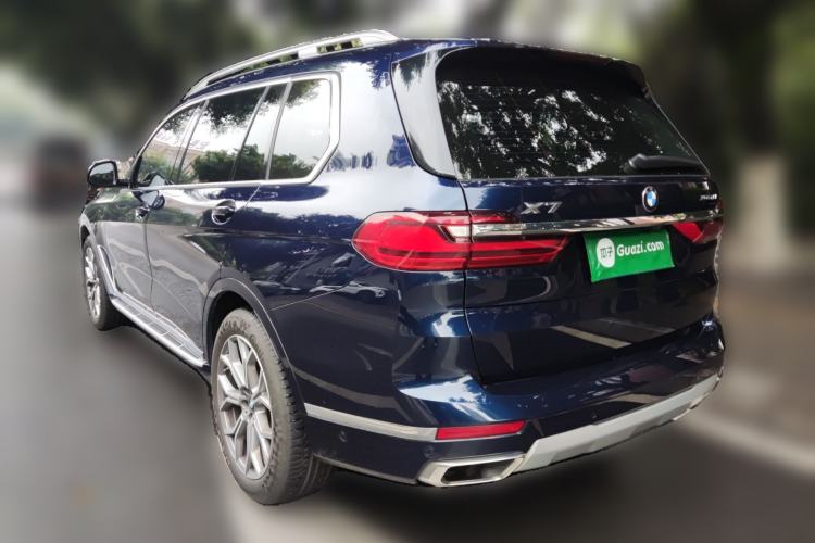 Used BMW X7 2021 xDrive40i Luxury Package with Leading Features Rear Left 45 Deg