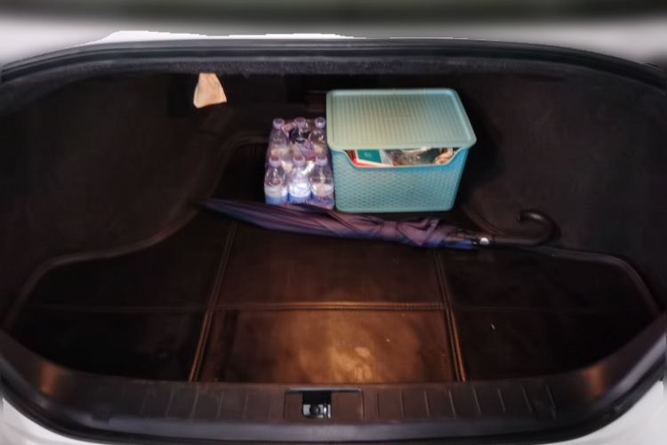 Used Infiniti Q70 2013 Q70L 2.5L Elegance Edition Trunk