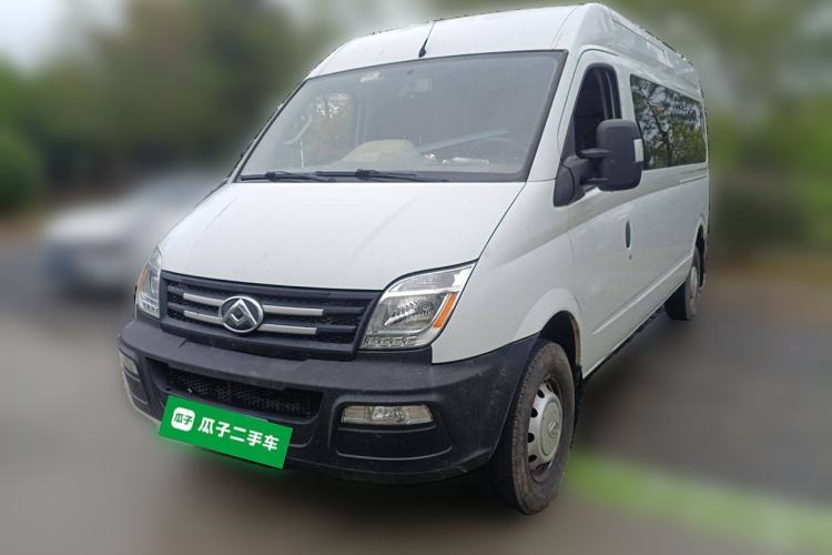 Used SAIC MAXUS Xintu V80 2019 2.5T Classic Model 6-Speed Manual Aotong Long Wheelbase Mid-Height 7-Seater