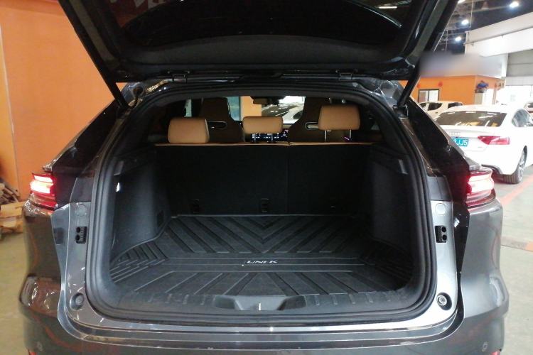 Used CHANGAN UNI-K 2021 2.0T Prestige Edition Trunk