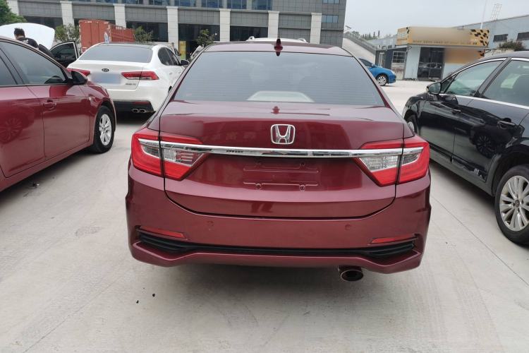 Used Honda Crider 2015 1.8L automatic luxury edition