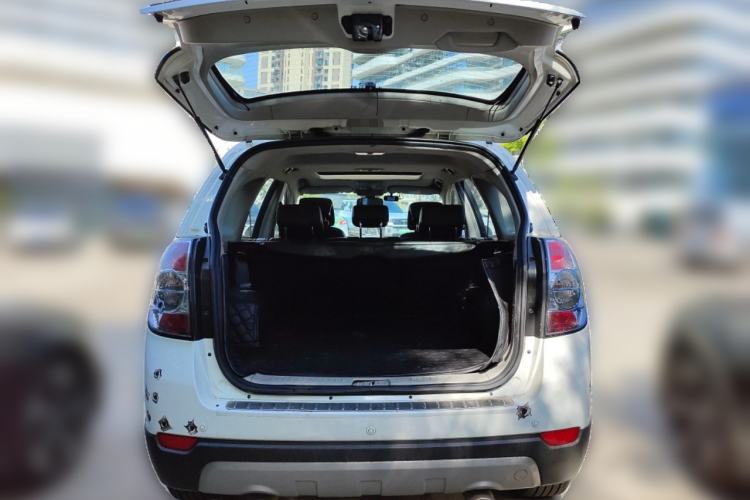 Used Chevrolet Captiva 2014 2.4L 4x4 Luxury Edition 5 Seats Trunk