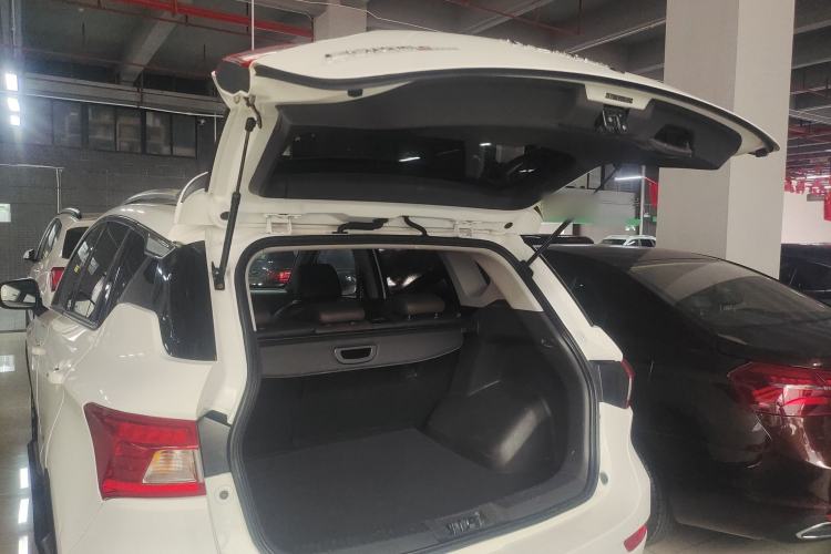 Used GAC Trumpchi GS4 2017 235T Manual Two-Wheel Drive Luxury Edition Trunk