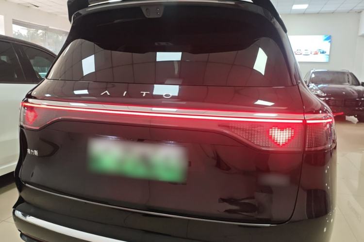 Used Hima AITO M8 2025 Extended-Range Max+ Version 53.4 kWh 6-Seater Edition Rear