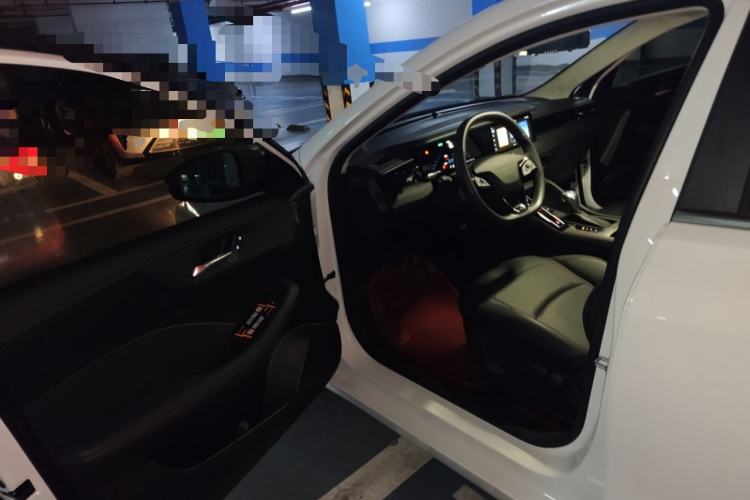 Used Roewe i5 2023 1.5L CVT Luxury Edition
