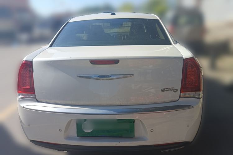 Used Chrysler 300C 2016 3.0L Supreme Edition