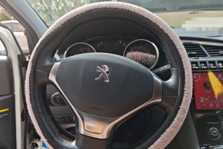 Used Peugeot 3008 2013 1.6THP Automatic Prestige Edition Steering Wheel