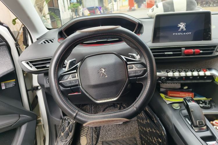 Used Peugeot 5008 2017 380THP 7-Seater Luxury Edition Steering Wheel