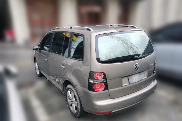 Used Volkswagen Touran 2015 1.4T DSG Comfort Edition 5 Seats Exterior 3