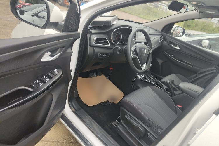 Used Baojun 730 2019 1.5T CVT Fashion Model 7 Seats China V Emission Standard
