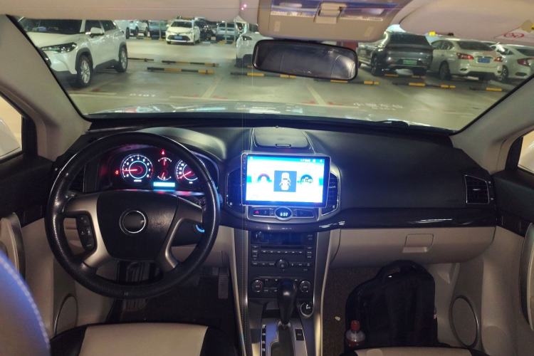 Used Chevrolet Captiva 2014 2.4L 4x4 Luxury Edition 5 Seats Center Console