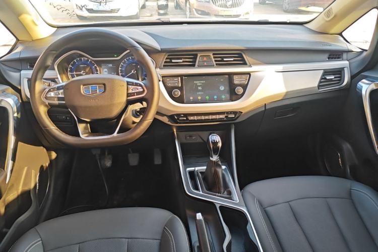 Used Geely Auto Vision X3 2019 Upgraded Model 1.5L Manual Elite Version
