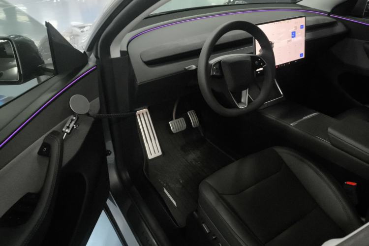 Used Tesla Model Y 2025 Rear-Wheel Drive First Edition
