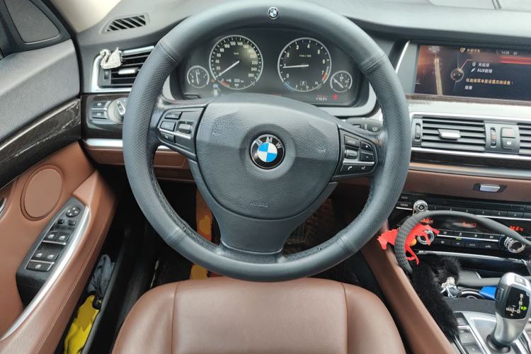 Used BMW 5 Series GT 2015 528i Leading Model
