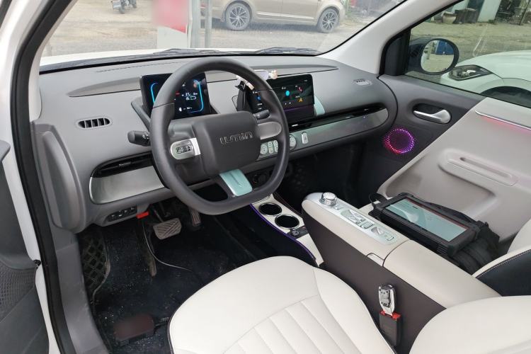 Used CHANGAN NEVO Lumin 2025 205 km Xiangqin Version Center Console