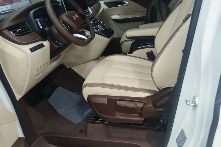 Used Bestune M9 2023 2.0T Prestige Edition
