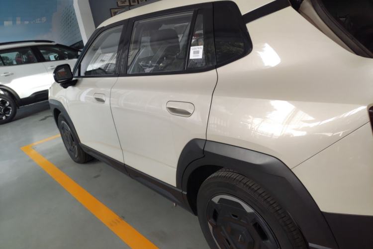 Used Dongfeng NAMMI 06 2025 471 Ultra