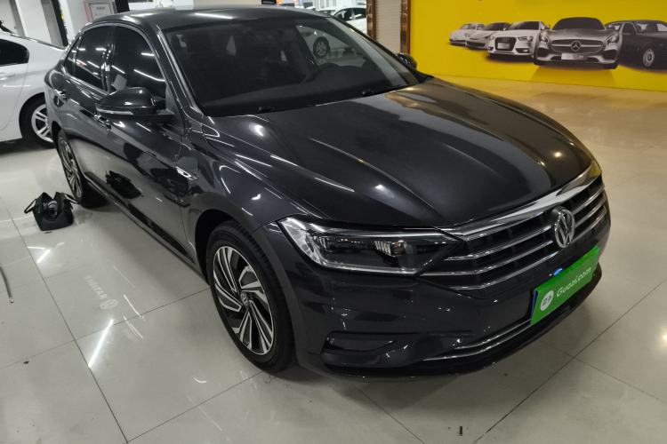 Used Volkswagen Sagitar 2022 280TSI DSG Excellence Edition Front Right 45 Deg