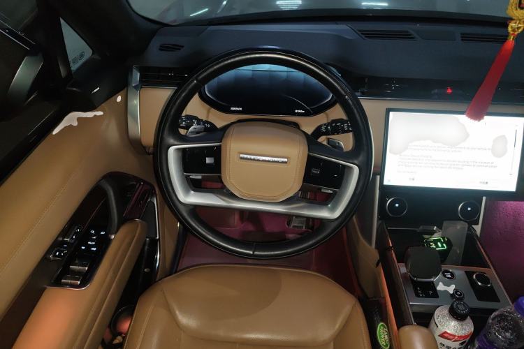 Used Land Rover Range 2023 3.0 L6 400 PS Prestige Seven-Seater Extended Version
