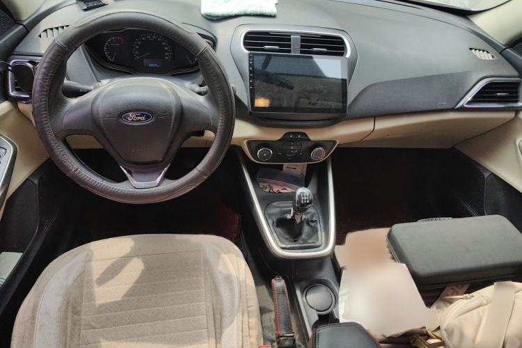 Used Ford Escort 2015 1.5L Manual Comfort Model
