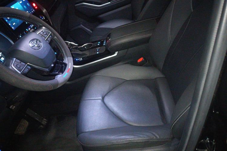 Used Toyota Highlander 2022 Dual-Engine 2.5L Four-Wheel Drive Prestige Version 7 Seats