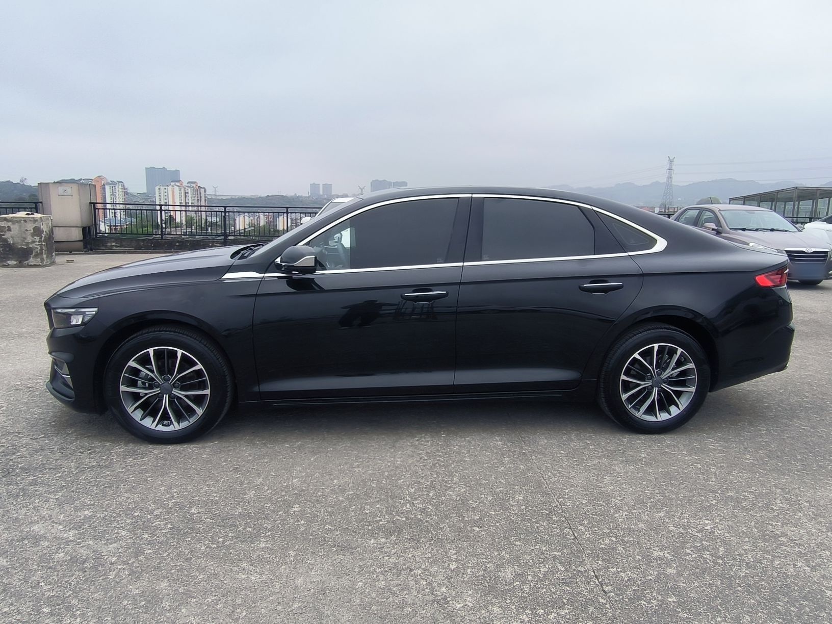 Geely Auto Preface 2023 1.5TD Fuyao Version — снимка 5