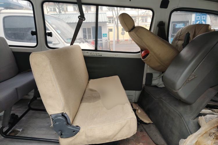 Used Jinbei Hiace 2011 2.0L 5th Generation Kuaiyunwang Luxury Version 4G20B
