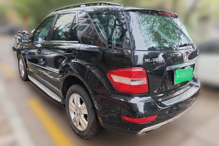 Used Mercedes-Benz M-Class 2010 ML 300 4MATIC