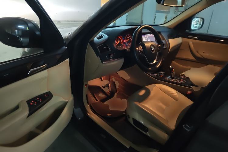 Used BMW X3  Driver Seat