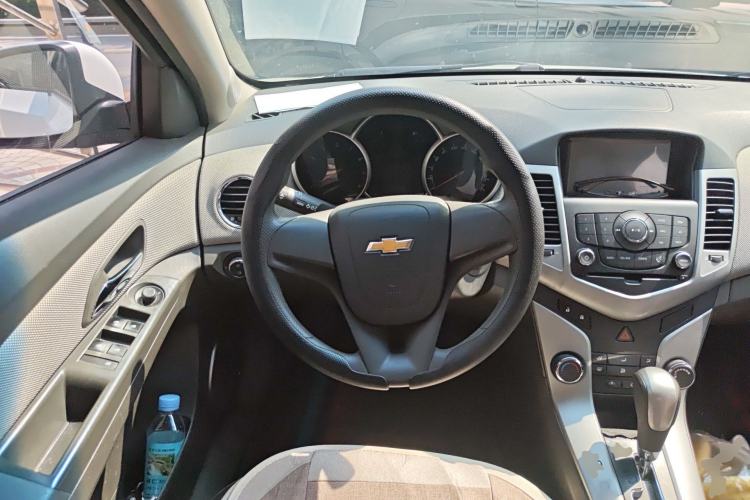 Used Chevrolet Cruze 2012 1.8L SE AT
