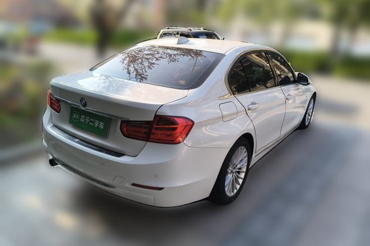 Used BMW 3 Series 2014 320Li Luxury Design Package
