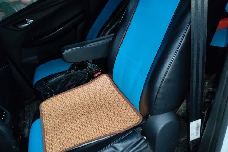 Used Baojun 730 2019 1.5L Manual Fashion Model 7-seater China VI
