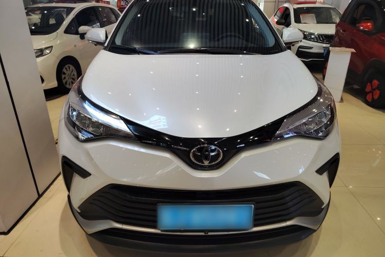 Used Toyota IZOA 2021 2.0L Enjoy Edition Front