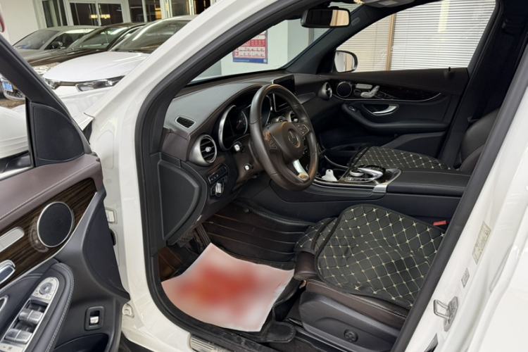 Used Mercedes-Benz GLC 2017 GLC 260 4MATIC Luxury Model