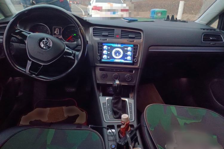 Used Volkswagen Golf 2015 1.6L Automatic Comfort Model
