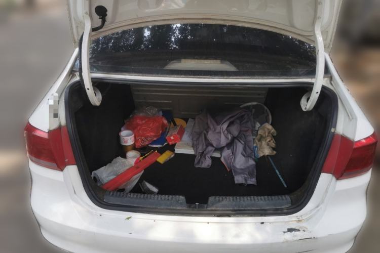 Used Volkswagen Santana 2013 1.6L Automatic Fashion Edition Trunk