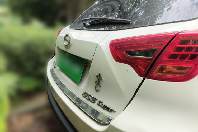 Used GAC Trumpchi GS5 Super 2015 2.0L Automatic Two-Wheel Drive Luxury Navigation Edition
