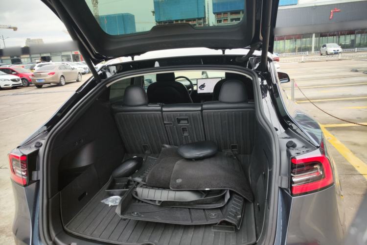 Used Tesla Model Y 2021 Standard Range Rear-Wheel Drive Version
